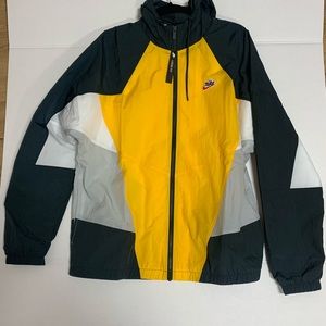 Nike Sportswear Heritage Windrunner Men’s Size Med